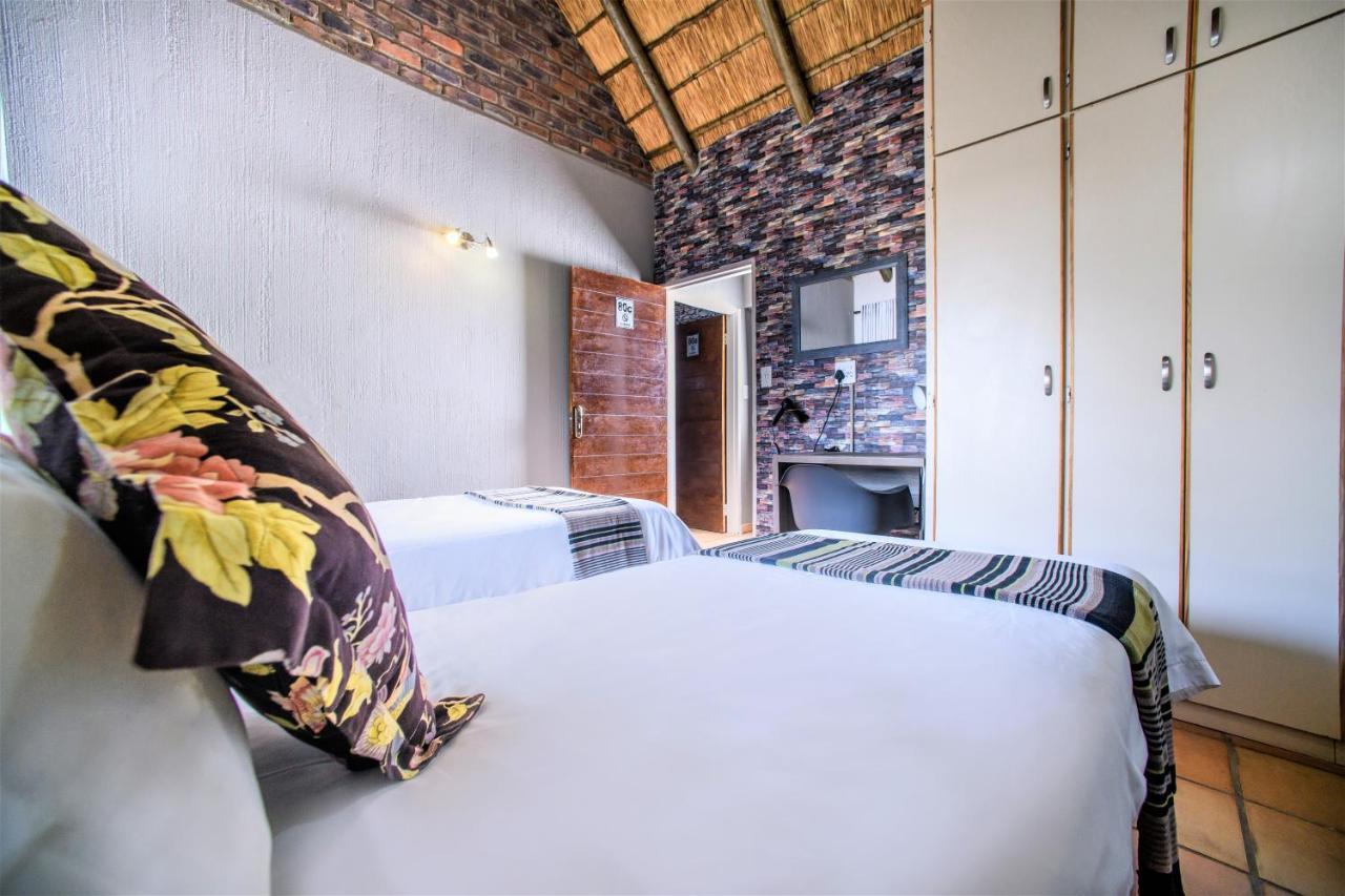 Ndalo Guest House, บาดพลาส ภายนอก รูปภาพ