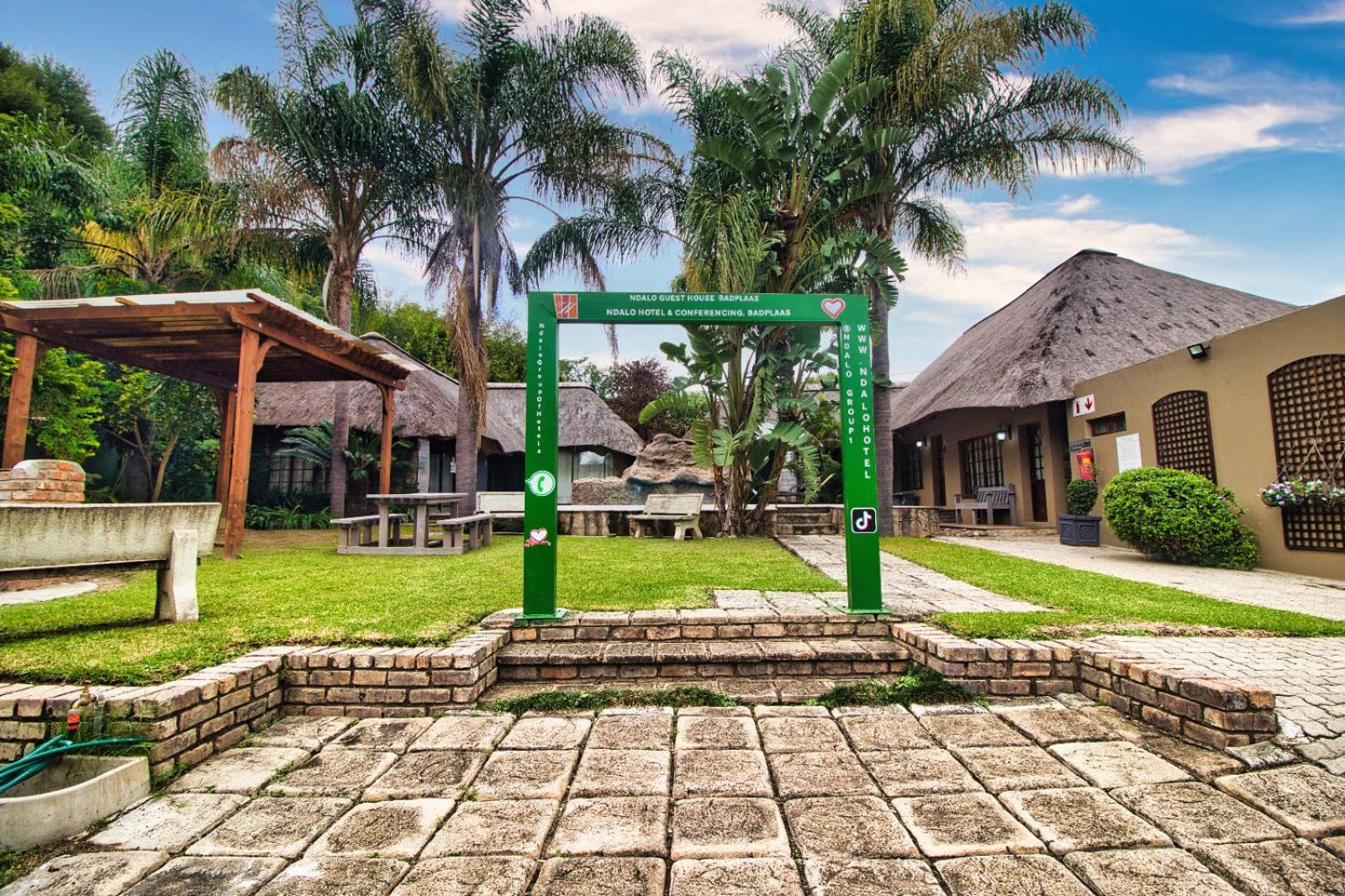 Ndalo Guest House, บาดพลาส ภายนอก รูปภาพ